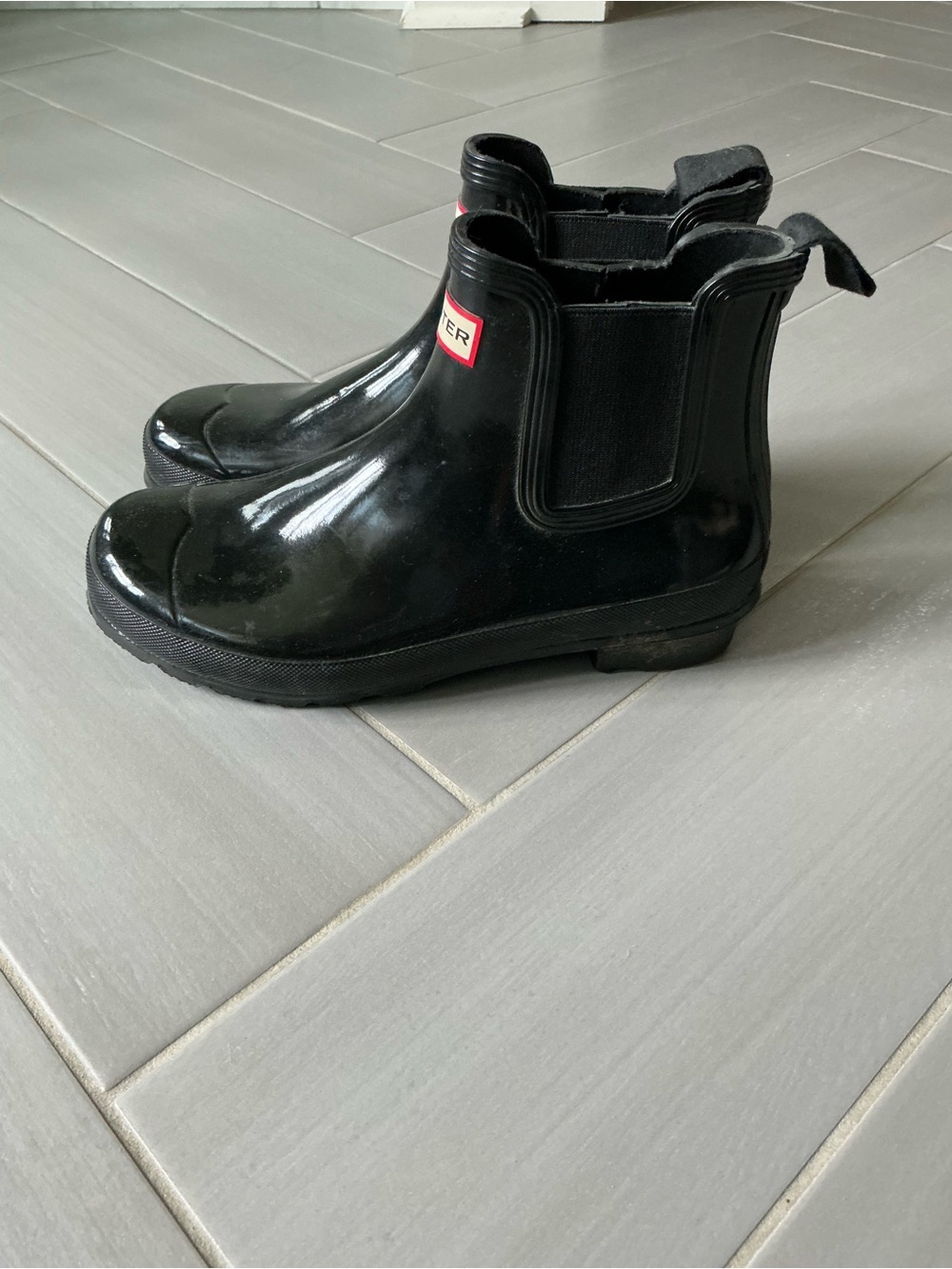 Hunter Original Chelsea Rain Ankle Boots | Black High Gloss - Picture 4 of 8